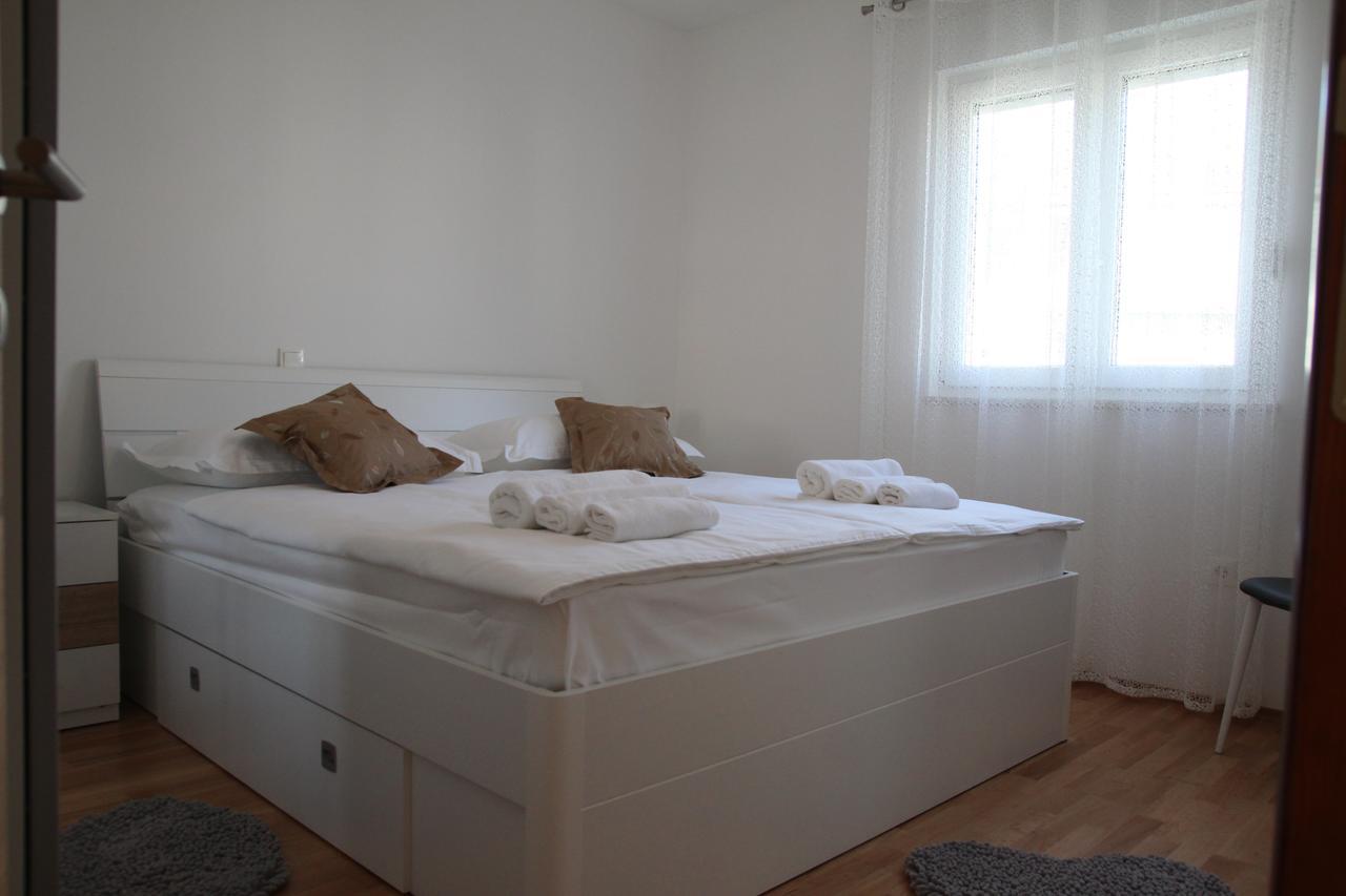 Apartment Mario Podstrana Luaran gambar